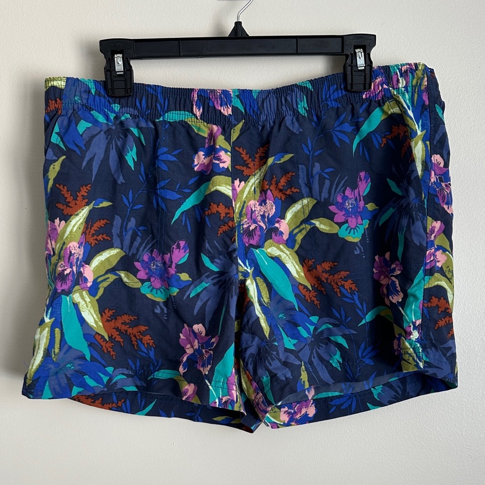 Columbia Colorful Floral / Tropical Shorts